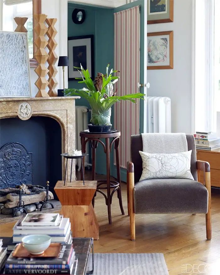 Eclectic living room decor in Brussels via @thouswellblog