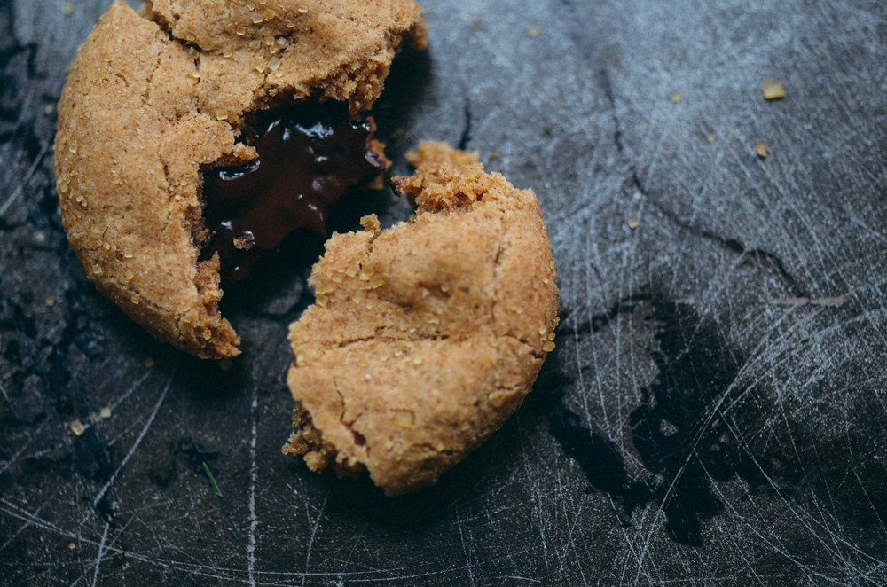 Dark Chocolate Snickerdoodles | Thou Swell x Common Comfort https://thouswell.com/dark-chocolate-snickerdoodle-recipe