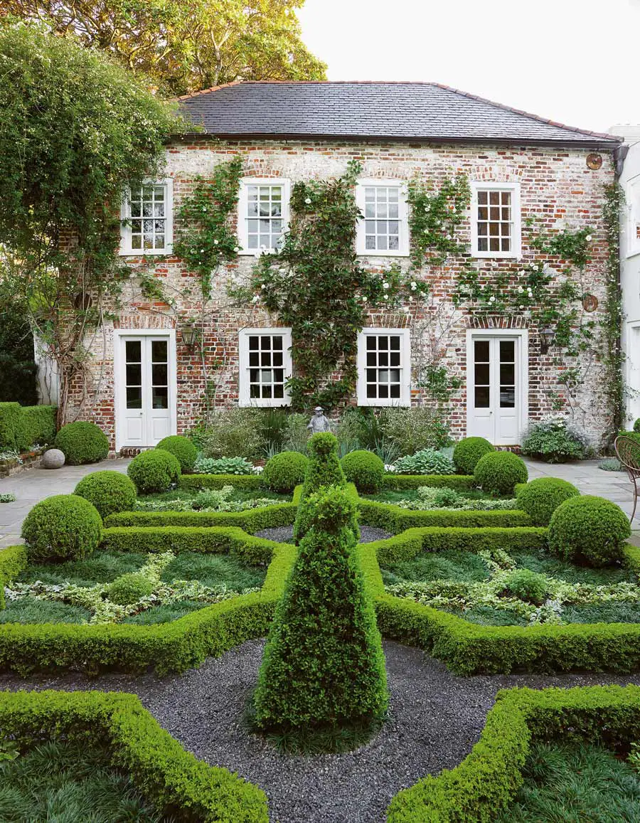 Southern Garden Ideas Five Essential, Southern Landscaping Ideas Photos
