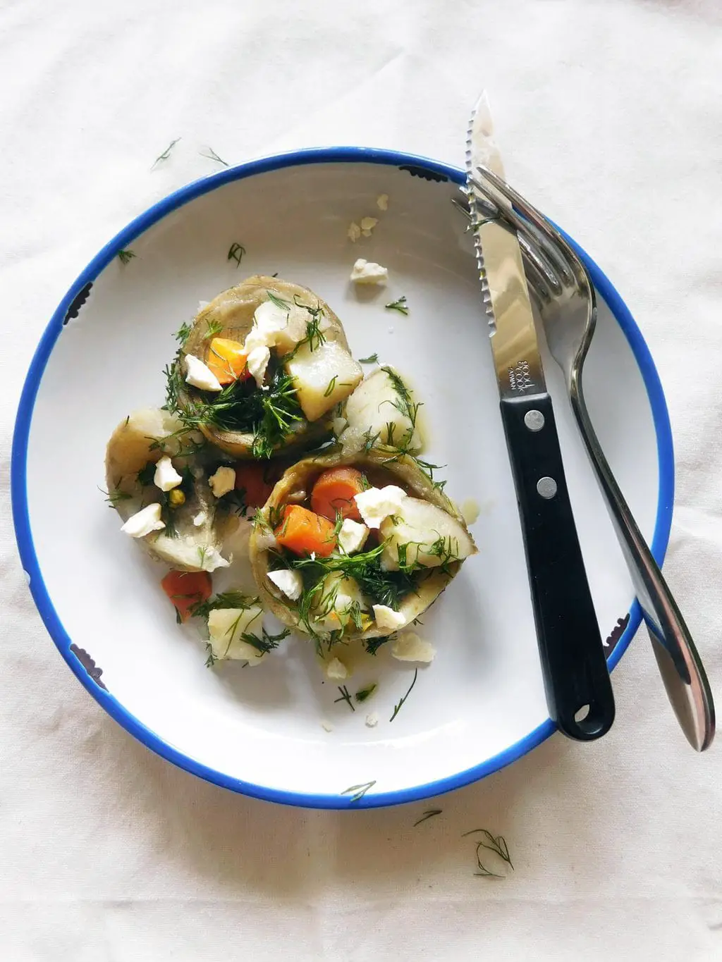 Marinated artichoke hearts recipe via @thouswellblog