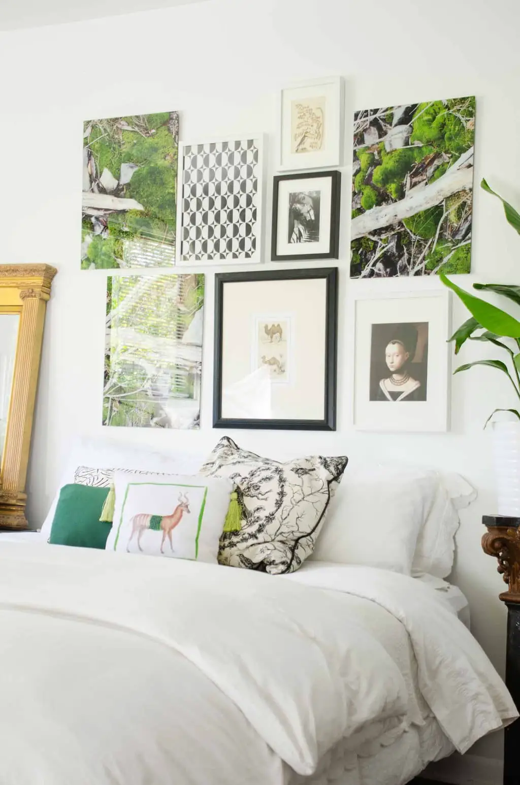 Eclectic bedroom with gallery wall and glass prints via @thouswellblog
