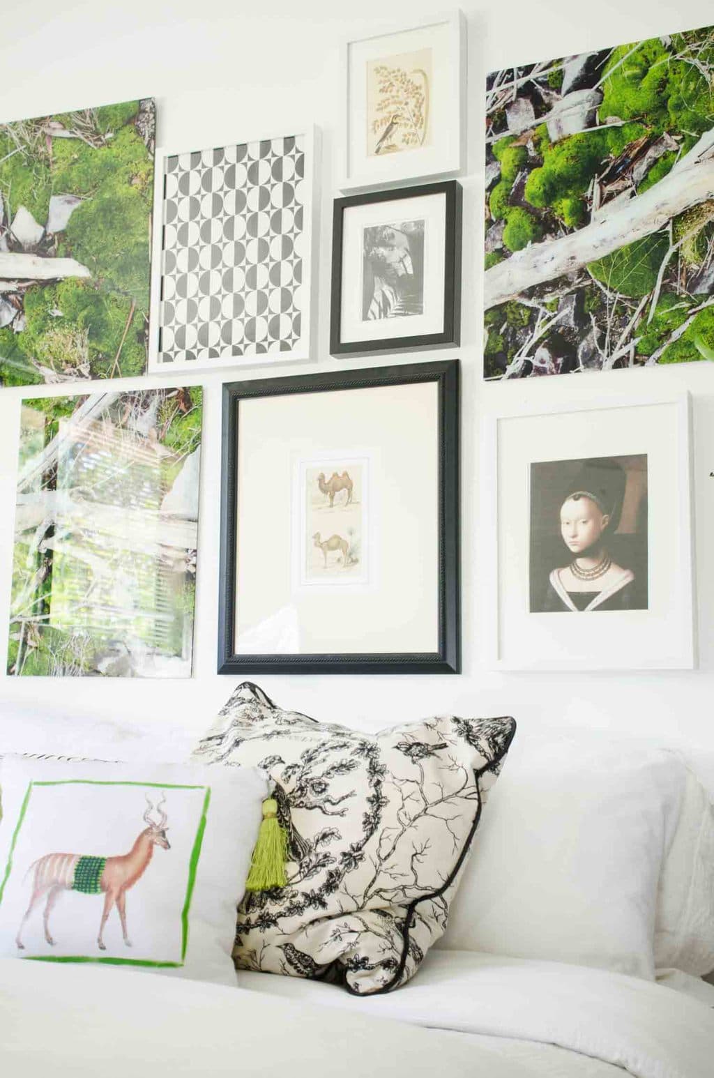 Eclectic bedroom with gallery wall and glass prints via @thouswellblog