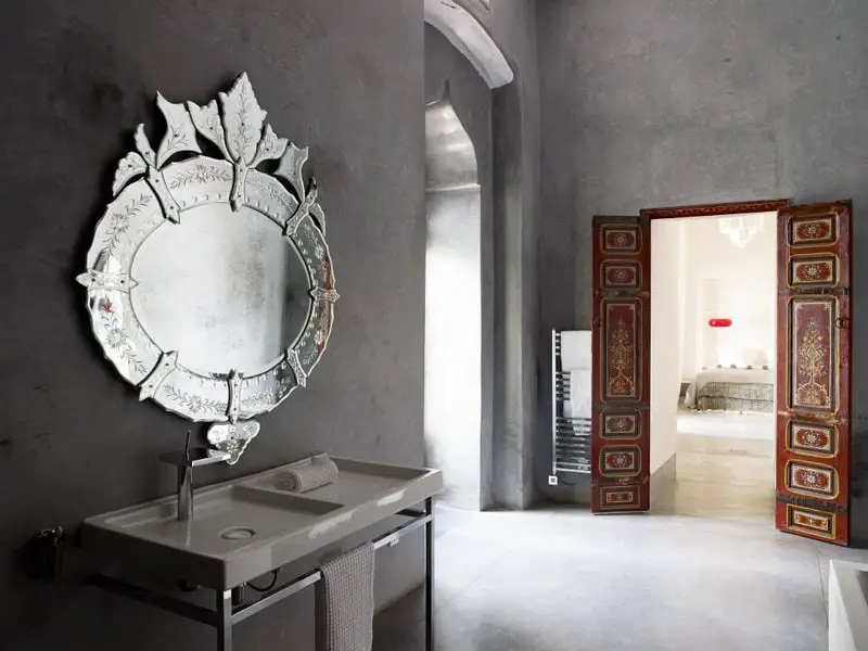 Moroccan bathroom with charcoal walls via @thouswellblog
