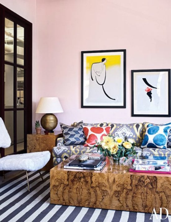 Lauren Santo Domingo's pink sitting area in the Moda Operandi offices on Thou Swell @thouswellblog