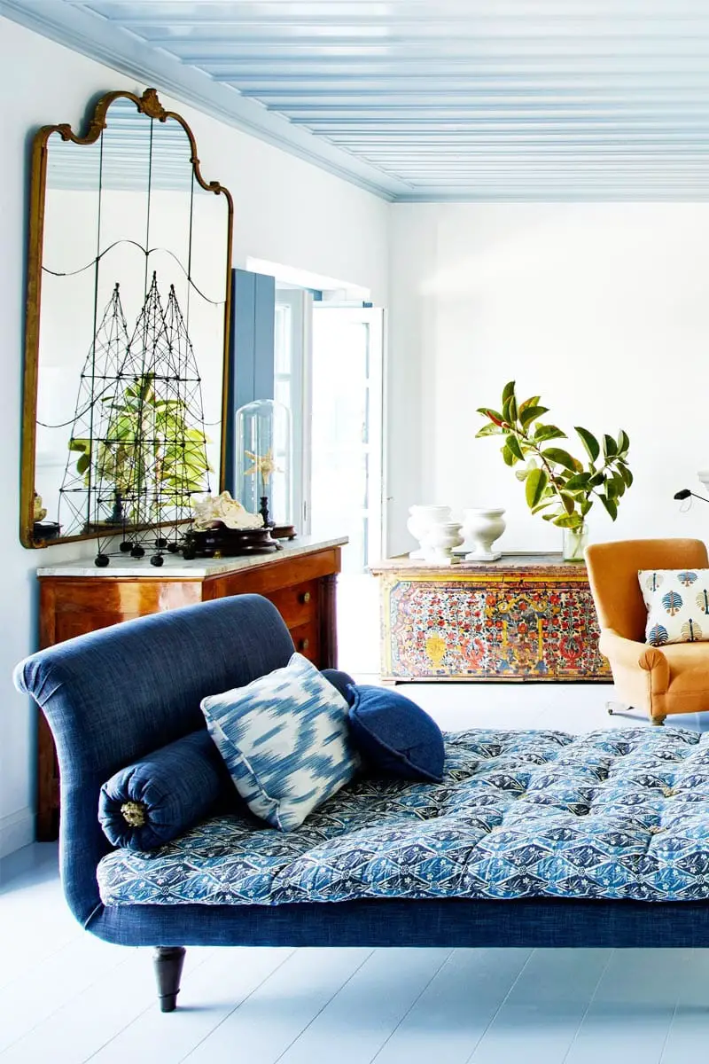 Blue and white eclectic Mediterranean living room chaise via @thouswellblog