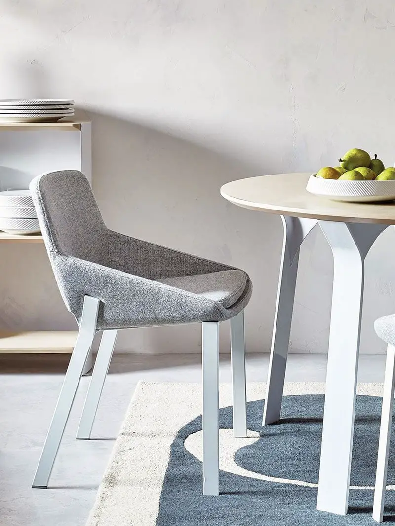 Modern dining chair and table from Dwell Magazine's collection for Target on Thou Swell @thouswellblog