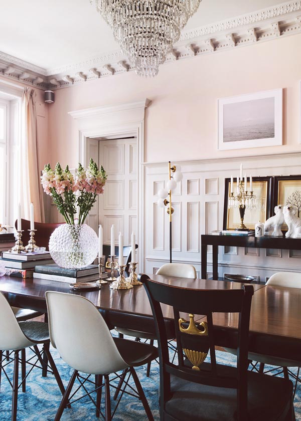 Blush walls in a traditional dining room with modern chairs on Thou Swell @thouswellblog