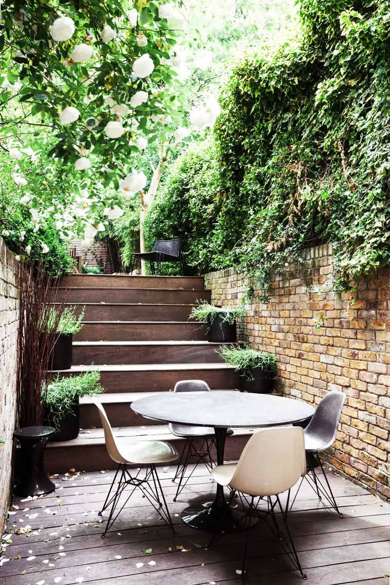 LONDON HOME WITH A LUSH TERRACE 7