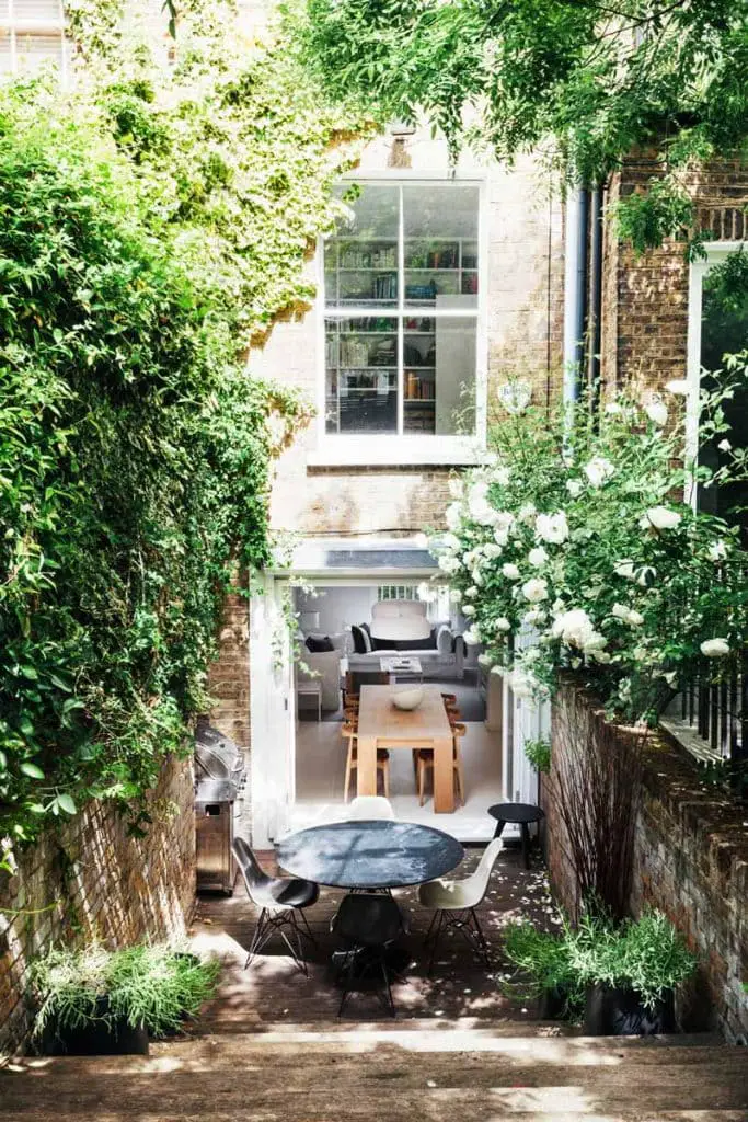 London Home with a Lush Terrace - Thou Swell