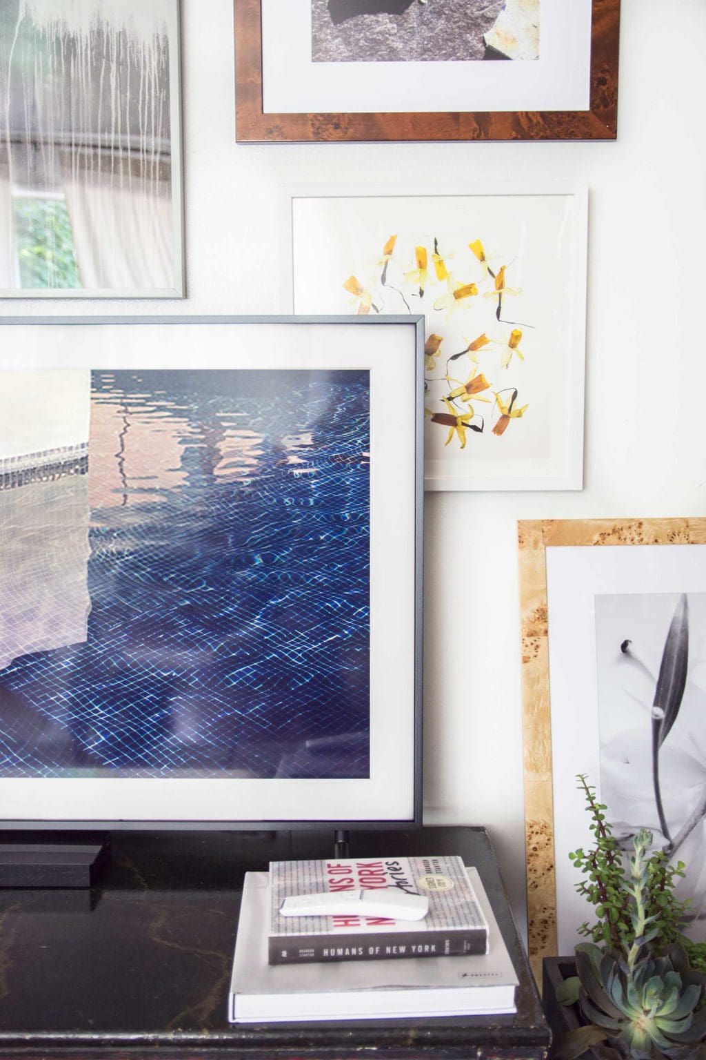 The Frame: A TV for the Living Room - Thou Swell