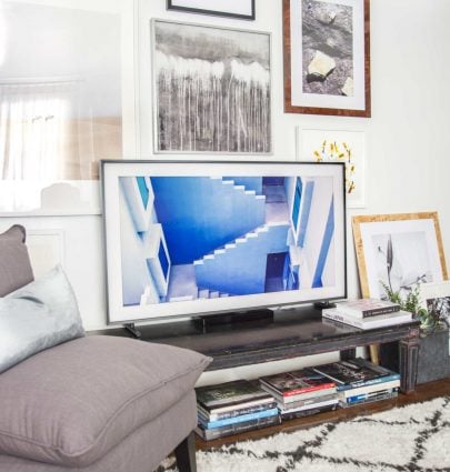 MY TOP POSTS & COLLABORATIONS OF 2017 3 Framed TV screen with gallery wall and curated art selection for The Frame by Samsung on Thou Swell @thouswellblog