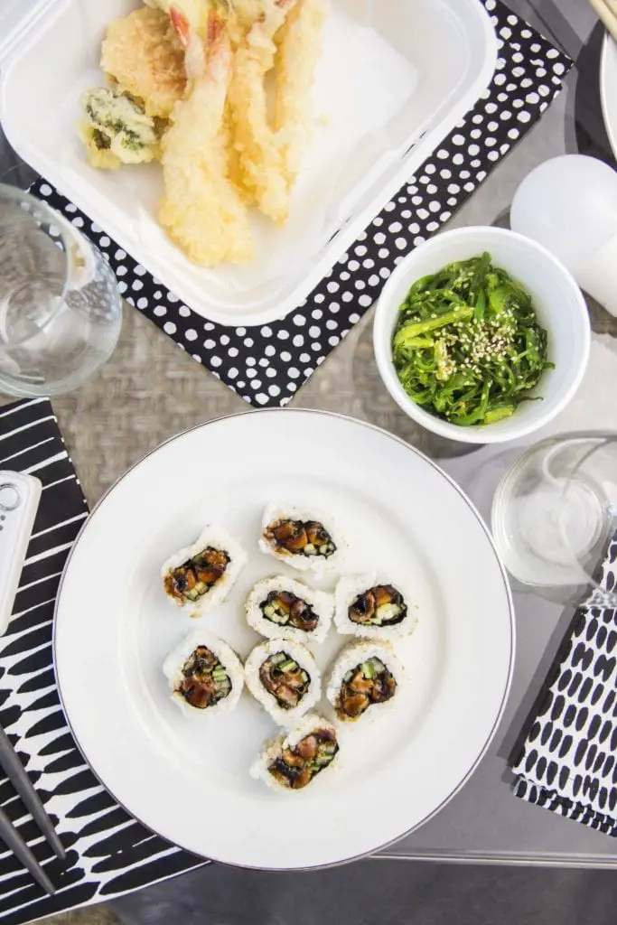 Easy sushi dinner party with Hive smart home ecosystem on Thou Swell @thouswellblog