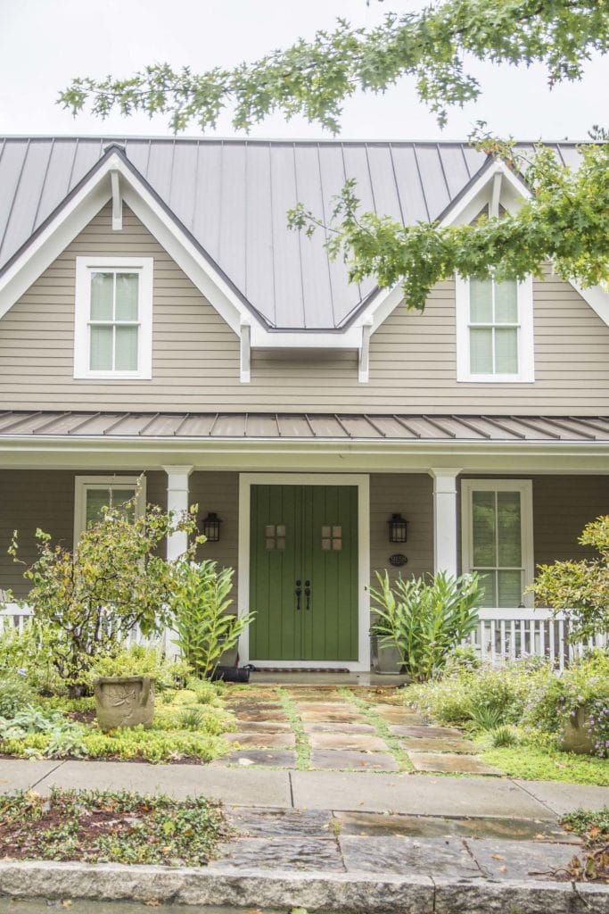 Modern cottage exterior in Serenbe, Georgia on Thou Swell @thouswellblog