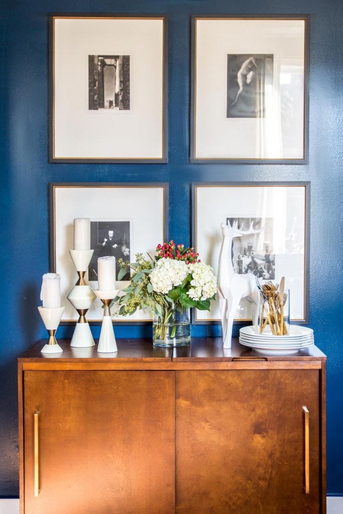 Holiday sideboard dining room buffet for holiday entertaining on Thou Swell @thouswellblog