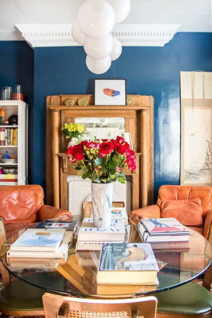High-gloss blue dining room makeover on Thou Swell @thouswellblog