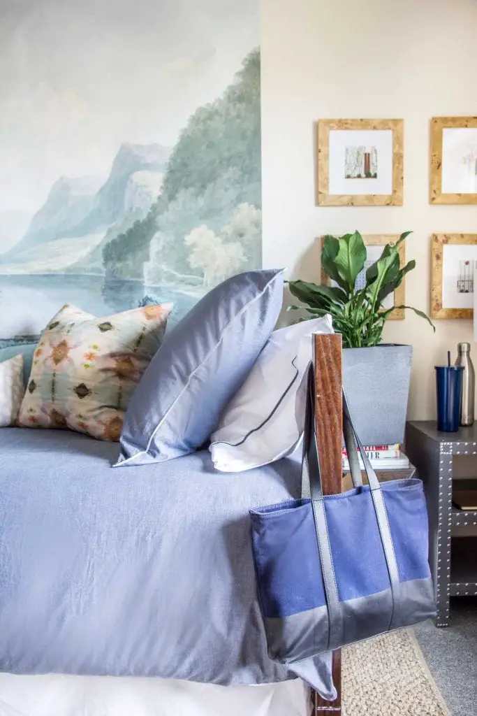 Serene dorm room design makeover with Annie Selke Bed101 bedding and oversized mural on Thou Swell @thouswellblog