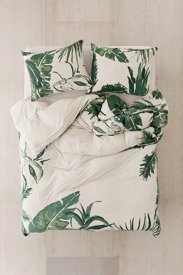 Bedding sets got a pretty upgrade with lots of fun prints and patterns on Thou Swell @thouswellblog