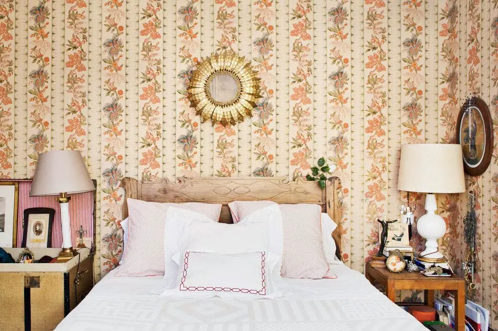 Eclectic bedroom with traditional wallpaper and sunburst mirror on Thou Swell @thouswellblog