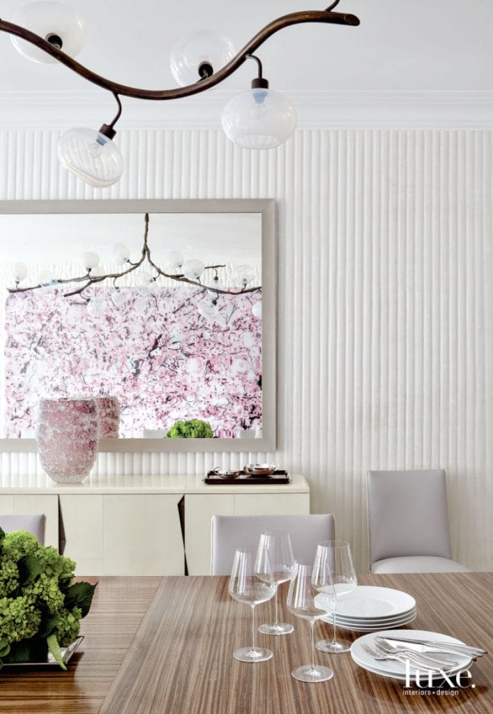 Luxurious contemporary white dining room from Luxe Magazine on Thou Swell @thouswellblog