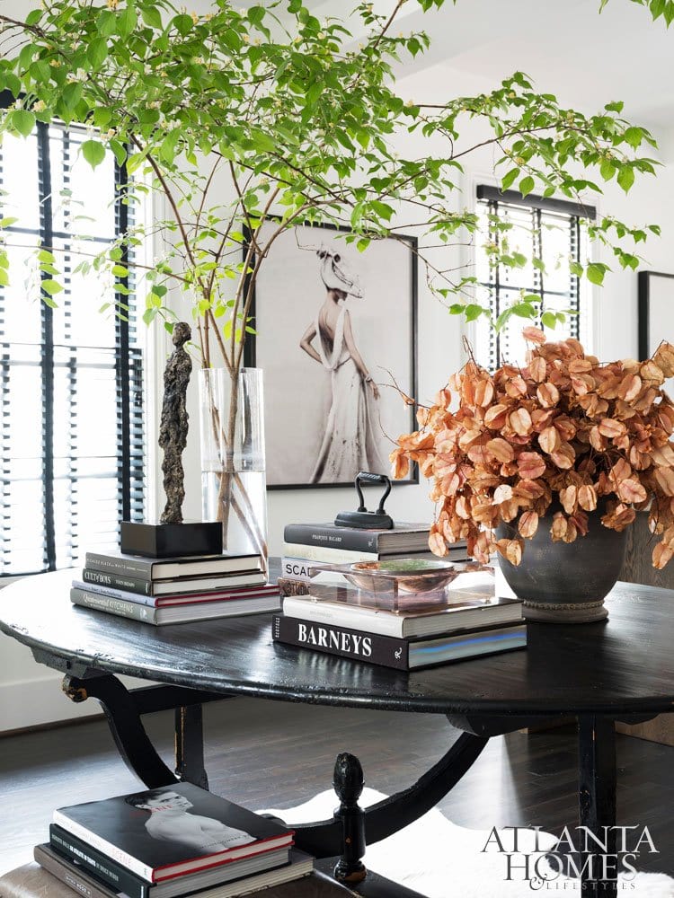 Ryan Hughes home in Midtown Atlanta, black and white entryway with greenery #entryway #entrywaydesign #modernentry #modernentryway