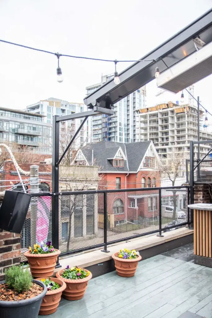 24 hours in Toronto city guide with the Broadview boutique hotel on Thou Swell #toronto #travel #torontoguide #cityguide