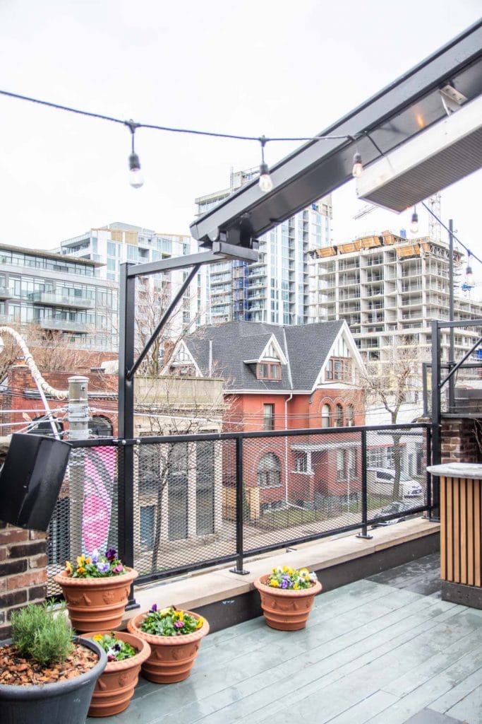 24 hours in Toronto city guide with the Broadview boutique hotel on Thou Swell #toronto #travel #torontoguide #cityguide