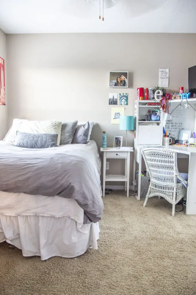 MAXIMIZING STYLE IN A SMALL COLLEGE BEDROOM 1