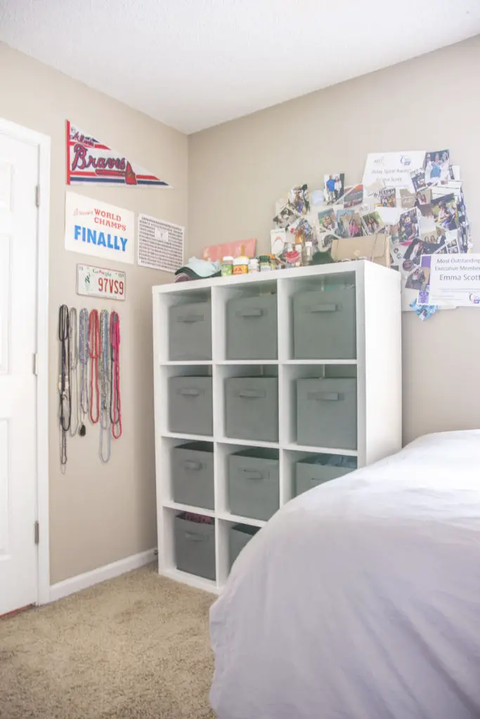 MAXIMIZING STYLE IN A SMALL COLLEGE BEDROOM 2