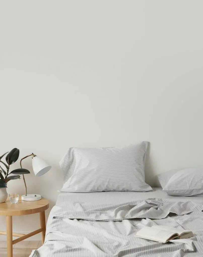 Madewell x Parachute sleep collection, striped sheets on Thou Swell #sheets #bedding #bedroom #bedroomdesign #bedroomdecor
