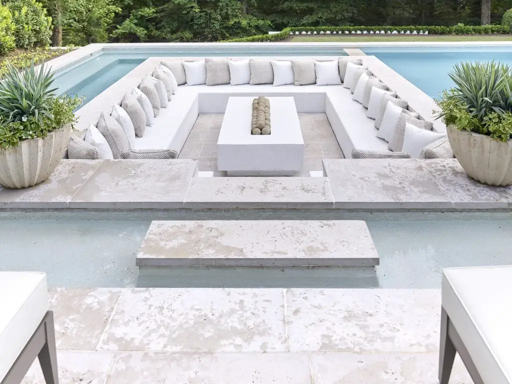Conversation pit seating area inside pool at the Southeastern Showhouse in Atlanta on Thou Swell #showhouse #atlanta #atlantahomes #southernstyle #southerndesign #interiordesign #homedesign #design