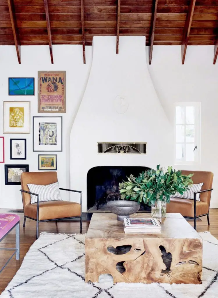 A colorful family home in Austin, Texas full of punchy home decor ideas on Thou Swell #hometour #homedesign #interiordesign #colorfuldecor #colorfuldesign #texashome #austintexas #homedecor #homedecorideas #color #design #interiors