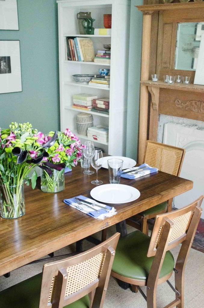 Behr Lotus Leaf light sage green paint color on dining room walls #lotusleaf #greenpaint #paintcolor #paintideas #homedecor #homedesign