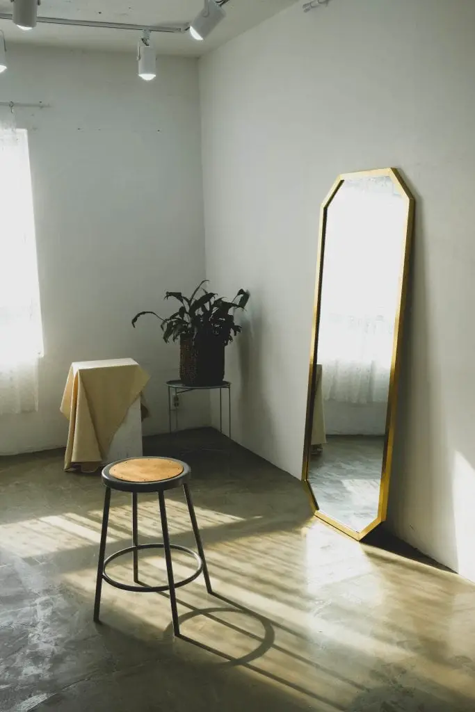 Floor Mirrors’ Use For Each Room 1