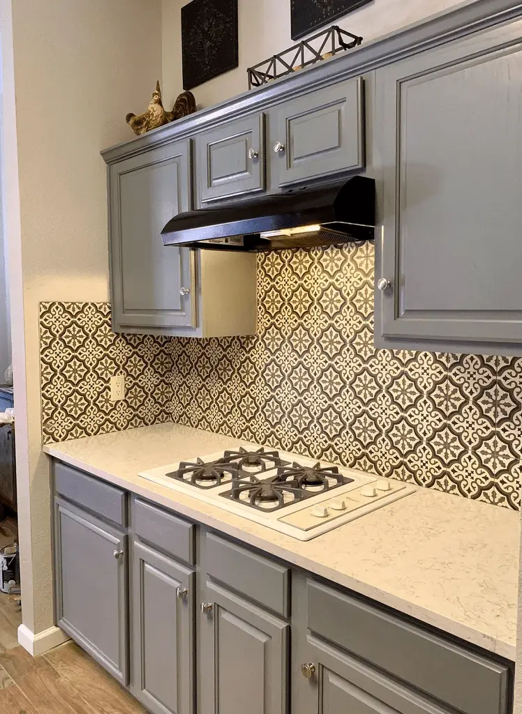 Trending Kitchen Tile Design Ideas 10
