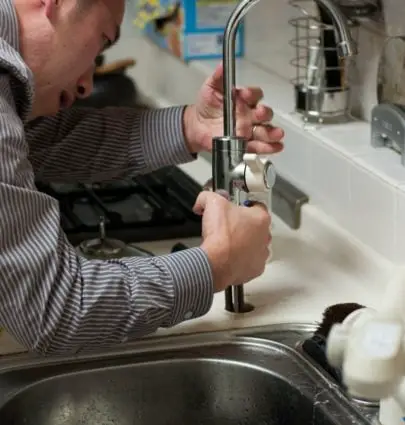 5 Reliable Places to Find Plumbers Online 1